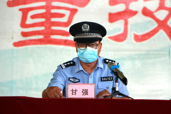 1652318173362082.jpg 1.邕武派出所警官、学校法制副校长甘强.jpg
