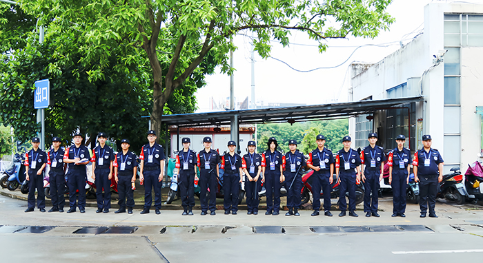 1695302418432635.jpg 2.学校志愿者整装待发.JPG